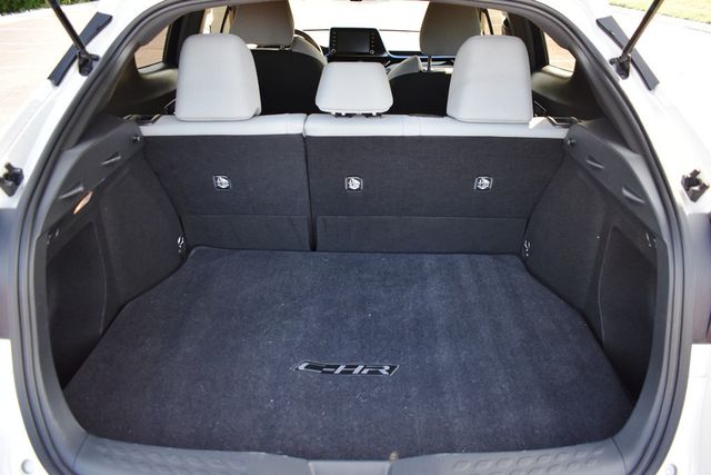 2019 Toyota C-HR XLE FWD - 23057665 - 36