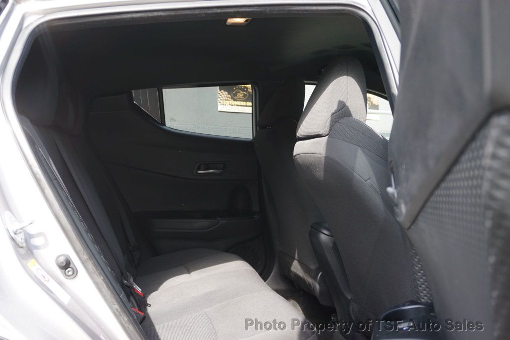 2019 Toyota C-HR XLE FWD - 23018446 - 12