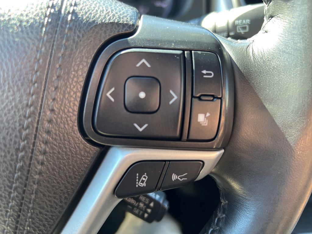 2019 Toyota Highlander  - 22630357 - 23