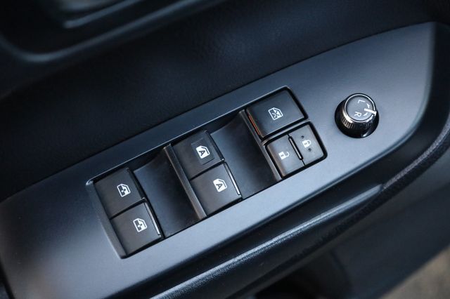 2019 Toyota Highlander  - 22908433 - 31