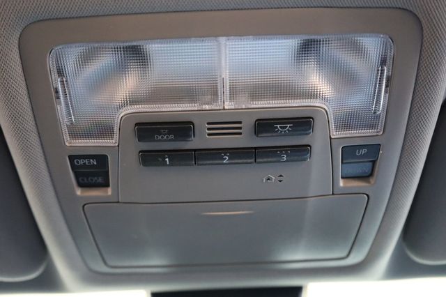 2019 Toyota Highlander  - 22908433 - 32