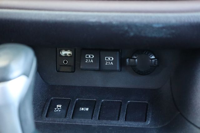 2019 Toyota Highlander  - 22908433 - 40