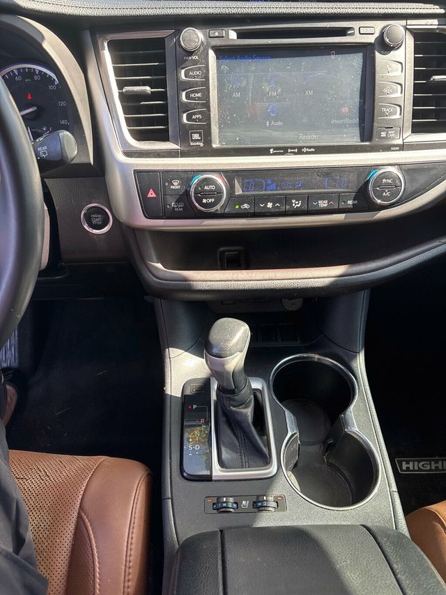 2019 Toyota Highlander  - 23039982 - 11