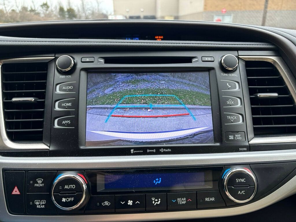 2019 Toyota Highlander 2019 TOYOTA HIGHLANDER XLE - 22969378 - 29