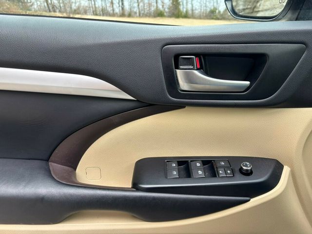 2019 Toyota Highlander 2019 TOYOTA HIGHLANDER XLE - 22969378 - 34