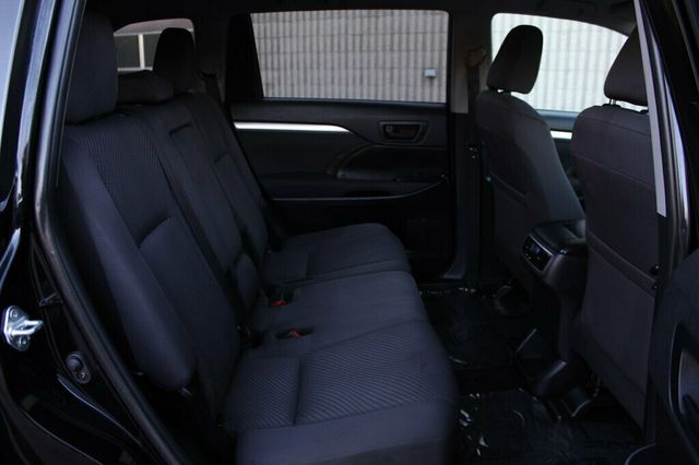2019 Toyota Highlander AWD LE  - 23079280 - 10