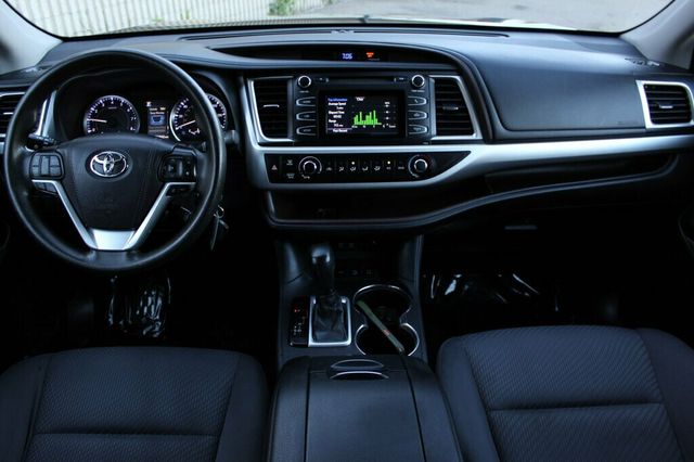 2019 Toyota Highlander AWD LE  - 23079280 - 14