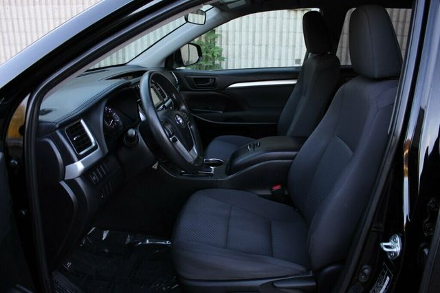 2019 Toyota Highlander AWD LE  - 23079280 - 24