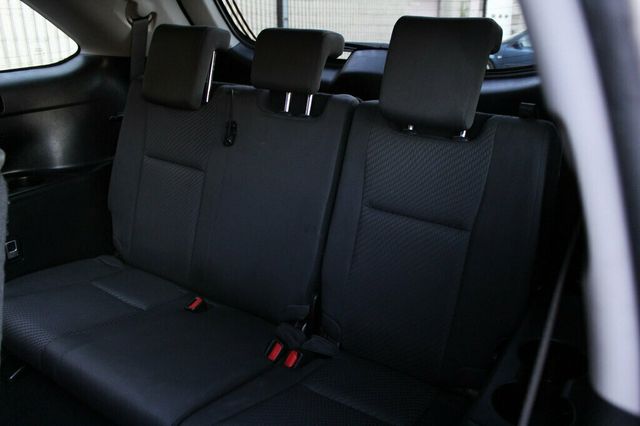 2019 Toyota Highlander AWD LE  - 23079280 - 29