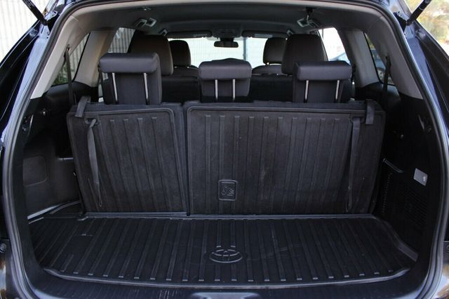 2019 Toyota Highlander AWD LE  - 23079280 - 32