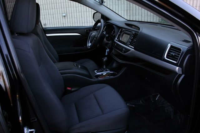 2019 Toyota Highlander AWD LE  - 23079280 - 7