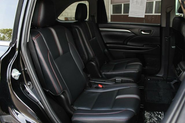 2019 Toyota Highlander AWD SE NIGHTSHADE EDITION W/ LEATHER, PWR MOONROOF,  - 23053260 - 10