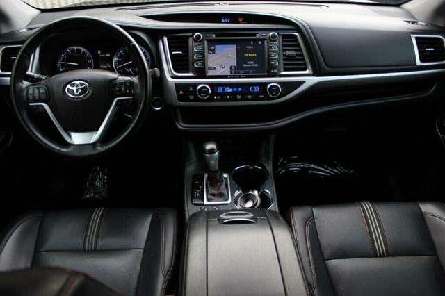 2019 Toyota Highlander AWD SE NIGHTSHADE EDITION W/ LEATHER, PWR MOONROOF,  - 23053260 - 12