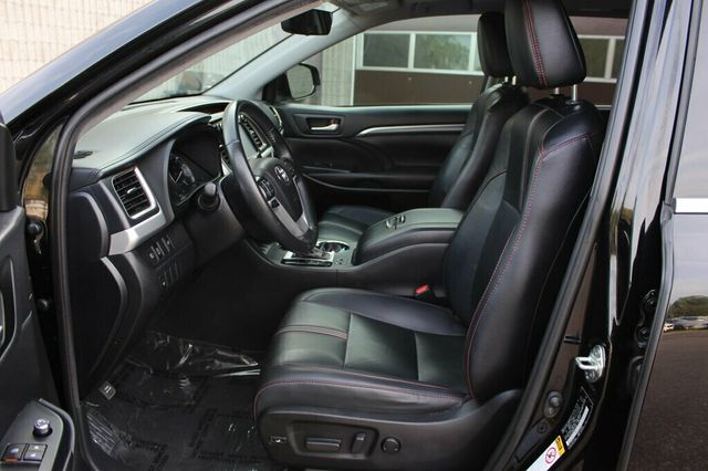 2019 Toyota Highlander AWD SE NIGHTSHADE EDITION W/ LEATHER, PWR MOONROOF,  - 23053260 - 23