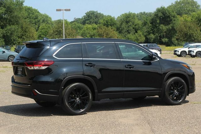 2019 Toyota Highlander AWD SE NIGHTSHADE EDITION W/ LEATHER, PWR MOONROOF,  - 23053260 - 2