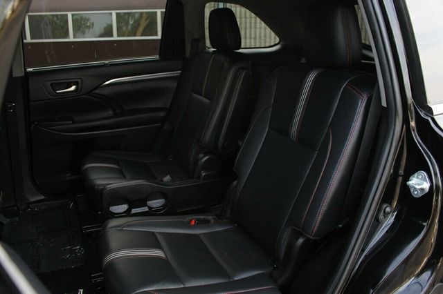 2019 Toyota Highlander AWD SE NIGHTSHADE EDITION W/ LEATHER, PWR MOONROOF,  - 23053260 - 29