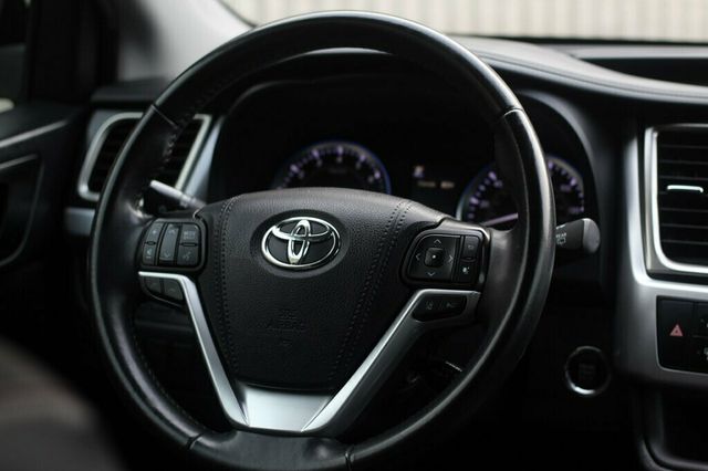 2019 Toyota Highlander AWD SE NIGHTSHADE EDITION W/ LEATHER, PWR MOONROOF,  - 23053260 - 31