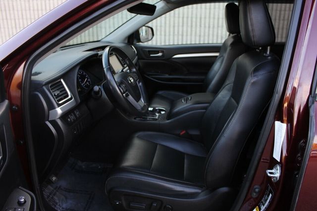 2019 Toyota Highlander AWD XLE W/ LEATHER, MOONROOF - 23089811 - 22