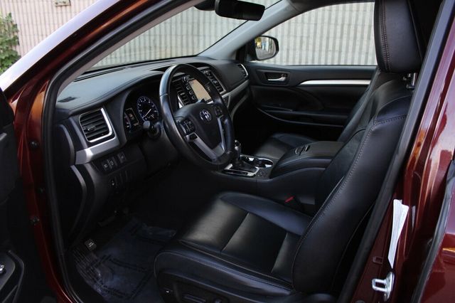 2019 Toyota Highlander AWD XLE W/ LEATHER, MOONROOF - 23089811 - 23