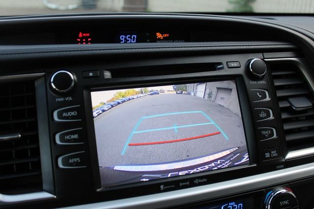 2019 Toyota Highlander AWD XLE W/ LEATHER, MOONROOF - 23089811 - 35