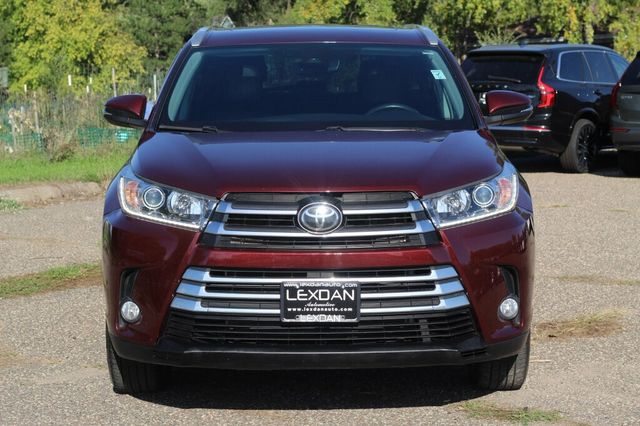 2019 Toyota Highlander AWD XLE W/ LEATHER, MOONROOF - 23089811 - 3