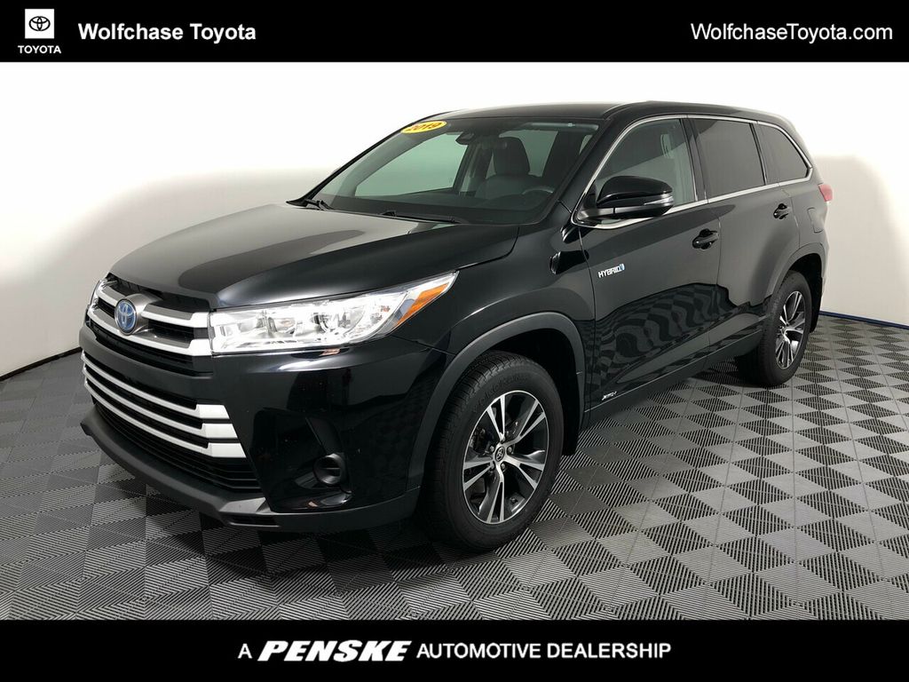 19 Used Toyota Highlander Hybrid Le V6 Awd At Penskecars Com Serving Bloomfield Hills Mi Iid