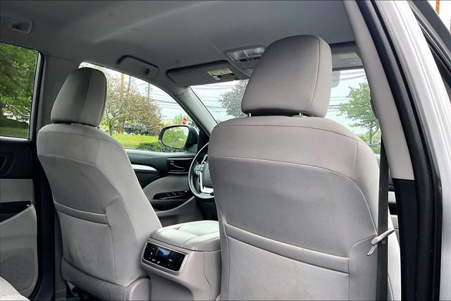 2019 Toyota Highlander LE - 23017188 - 14
