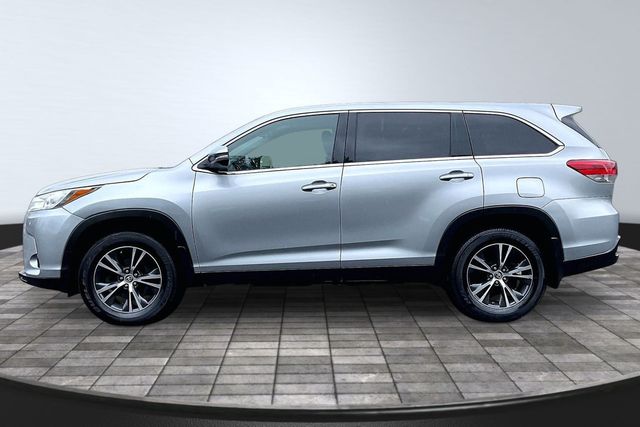 2019 Toyota Highlander LE - 23017188 - 3