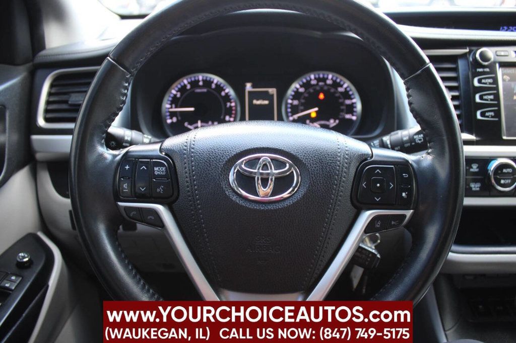 2019 Toyota Highlander LE 4dr SUV (3.5L V6) - 22906848 - 22