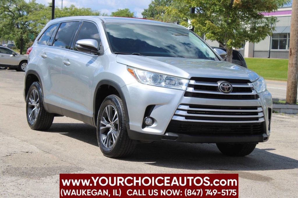 2019 Toyota Highlander LE 4dr SUV (3.5L V6) - 22906848 - 2