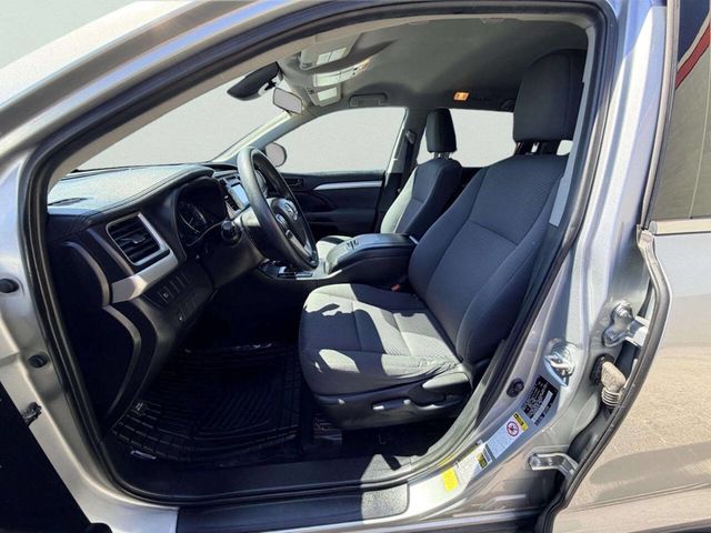 2019 Toyota Highlander LE AWD 4dr SUV - 23044850 - 15
