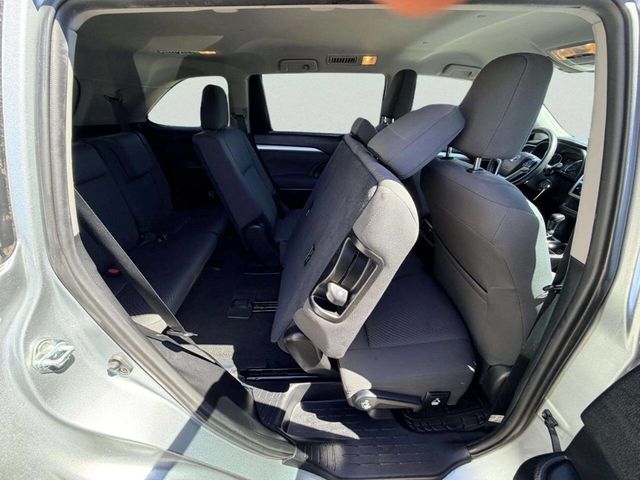 2019 Toyota Highlander LE AWD 4dr SUV - 23044850 - 27