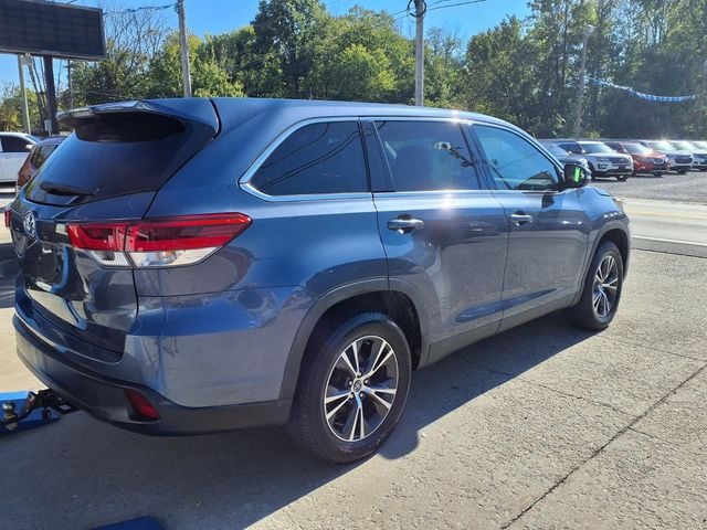 2019 Toyota Highlander LE I4 FWD - 23095984 - 2