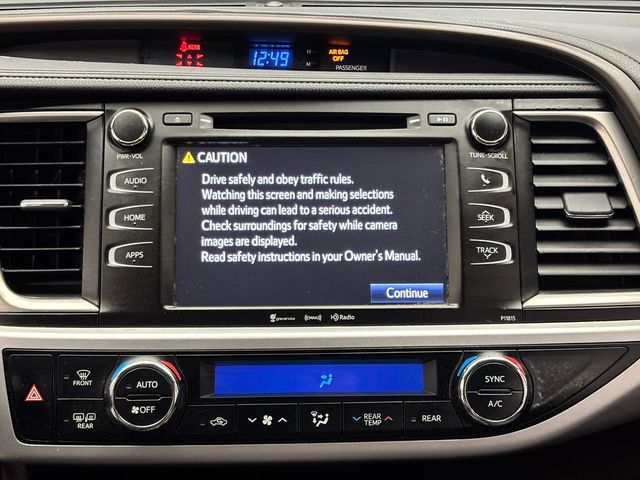 2019 Toyota Highlander LE Plus V6 AWD - 23022606 - 30