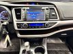 2019 Toyota Highlander LE Plus V6 AWD - 23022606 - 31