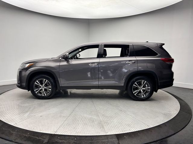 2019 Toyota Highlander LE Plus V6 AWD - 23022606 - 3