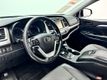 2019 Toyota Highlander LE Plus V6 AWD - 23022606 - 7