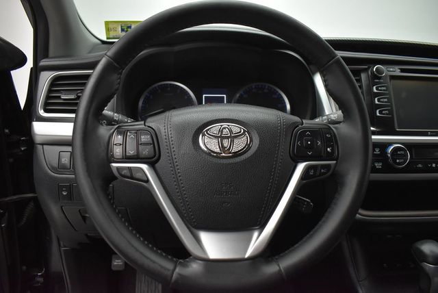 2019 Toyota Highlander LE Plus V6 AWD - 23024464 - 14