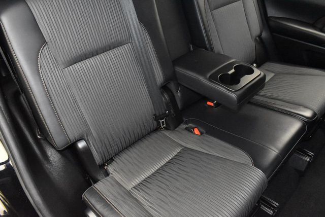 2019 Toyota Highlander LE Plus V6 AWD - 23024464 - 25