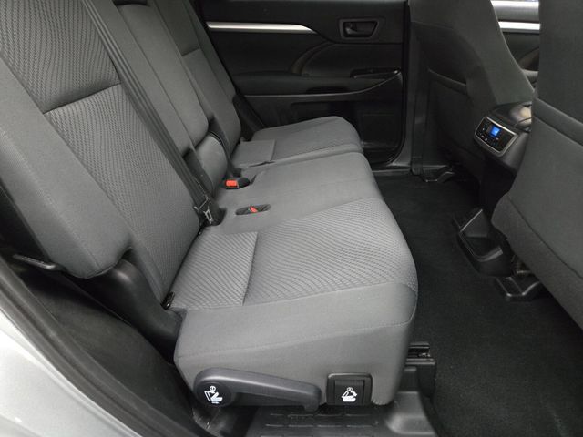 2019 Toyota Highlander LE V6 AWD - 22957554 - 12