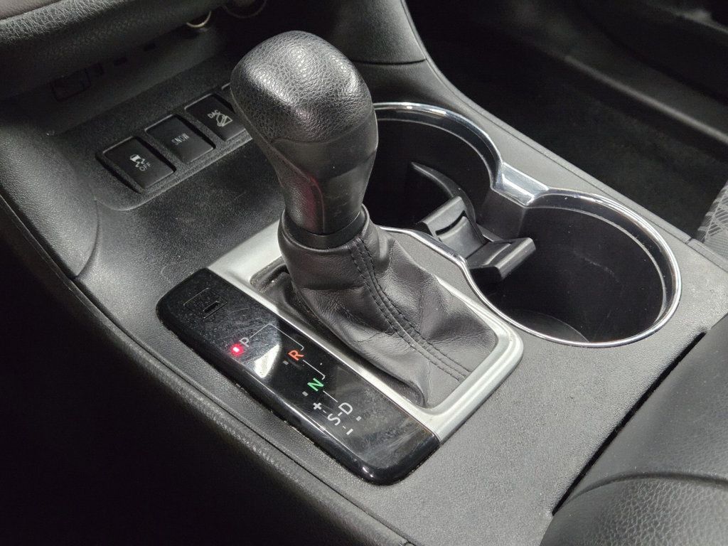 2019 Toyota Highlander LE V6 AWD - 22957554 - 20