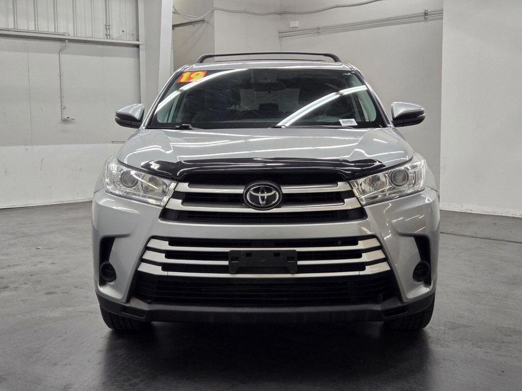 2019 Toyota Highlander LE V6 AWD - 22957554 - 4