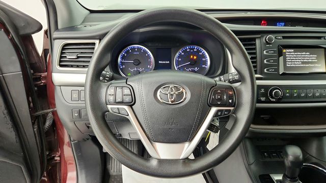 2019 Toyota Highlander LE V6 AWD - 22941117 - 12