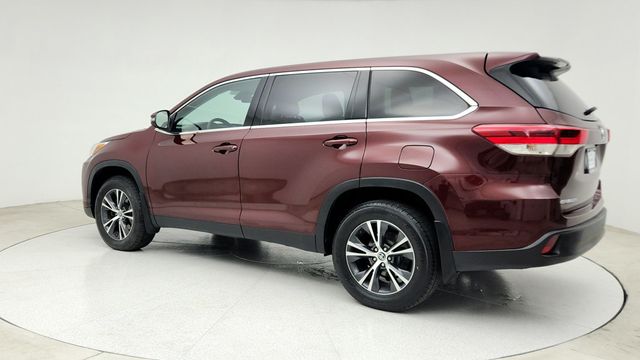 2019 Toyota Highlander LE V6 AWD - 22941117 - 6
