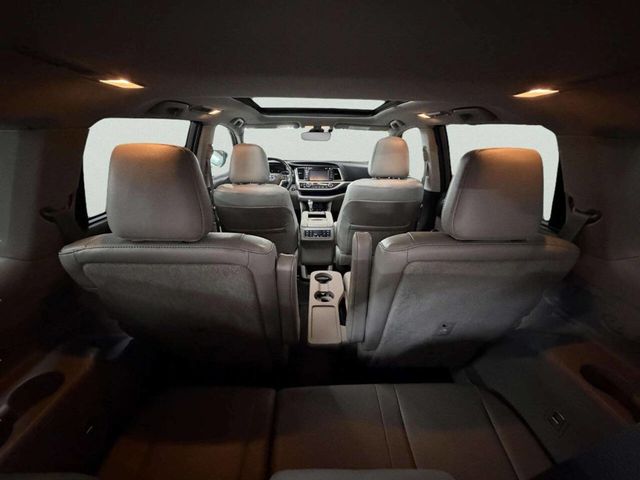 2019 Toyota Highlander Limited AWD 4dr SUV - 22989115 - 7