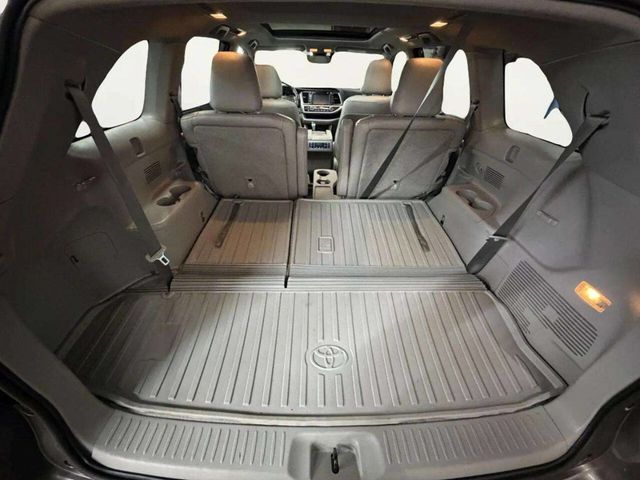 2019 Toyota Highlander Limited AWD 4dr SUV - 22989115 - 8