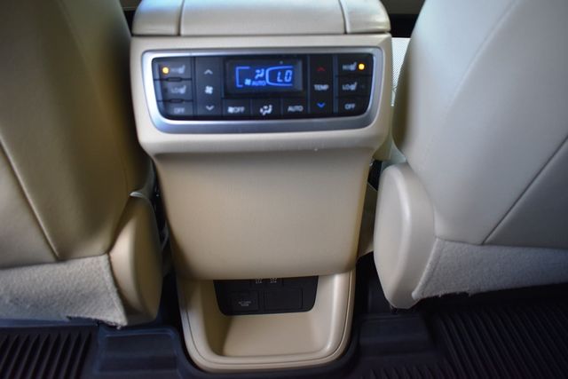 2019 Toyota Highlander Limited Platinum V6 AWD - 23088055 - 34