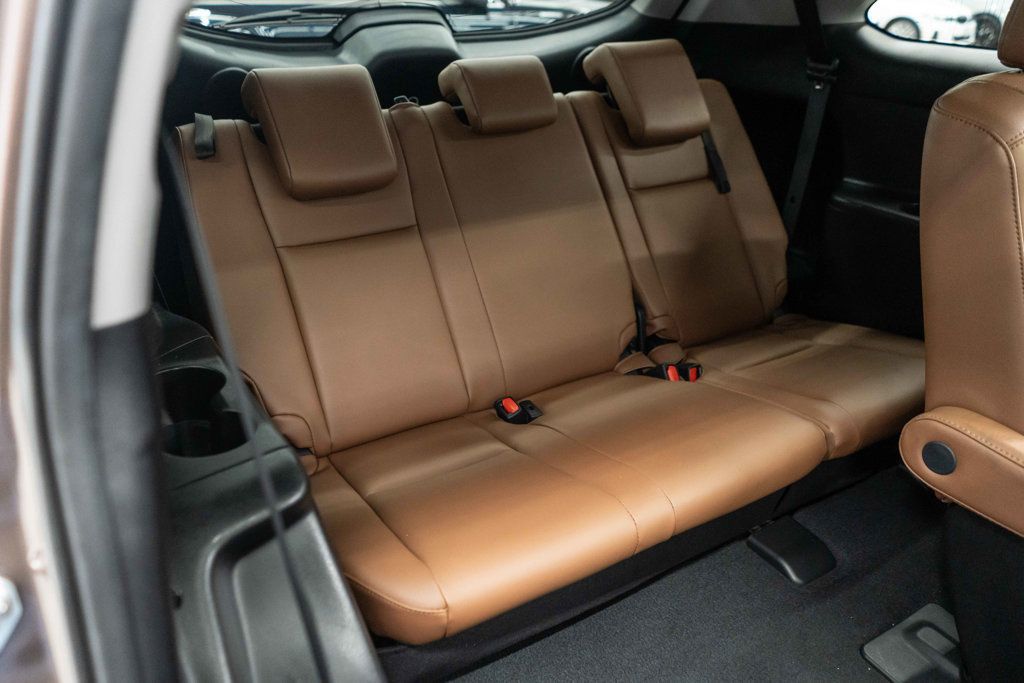 2019 Toyota Highlander Limited Platinum photo 15