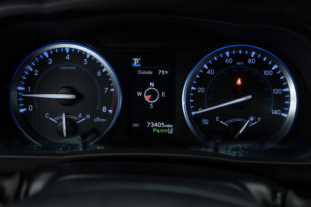 2019 Toyota Highlander Limited Platinum photo 25