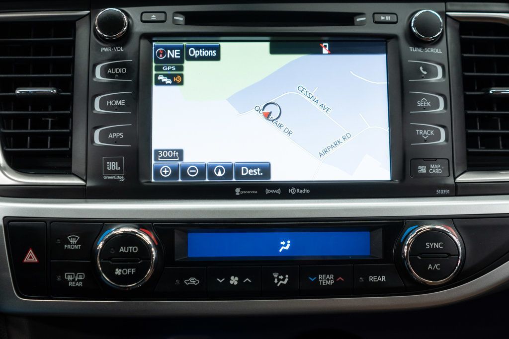 2019 Toyota Highlander Limited Platinum photo 26